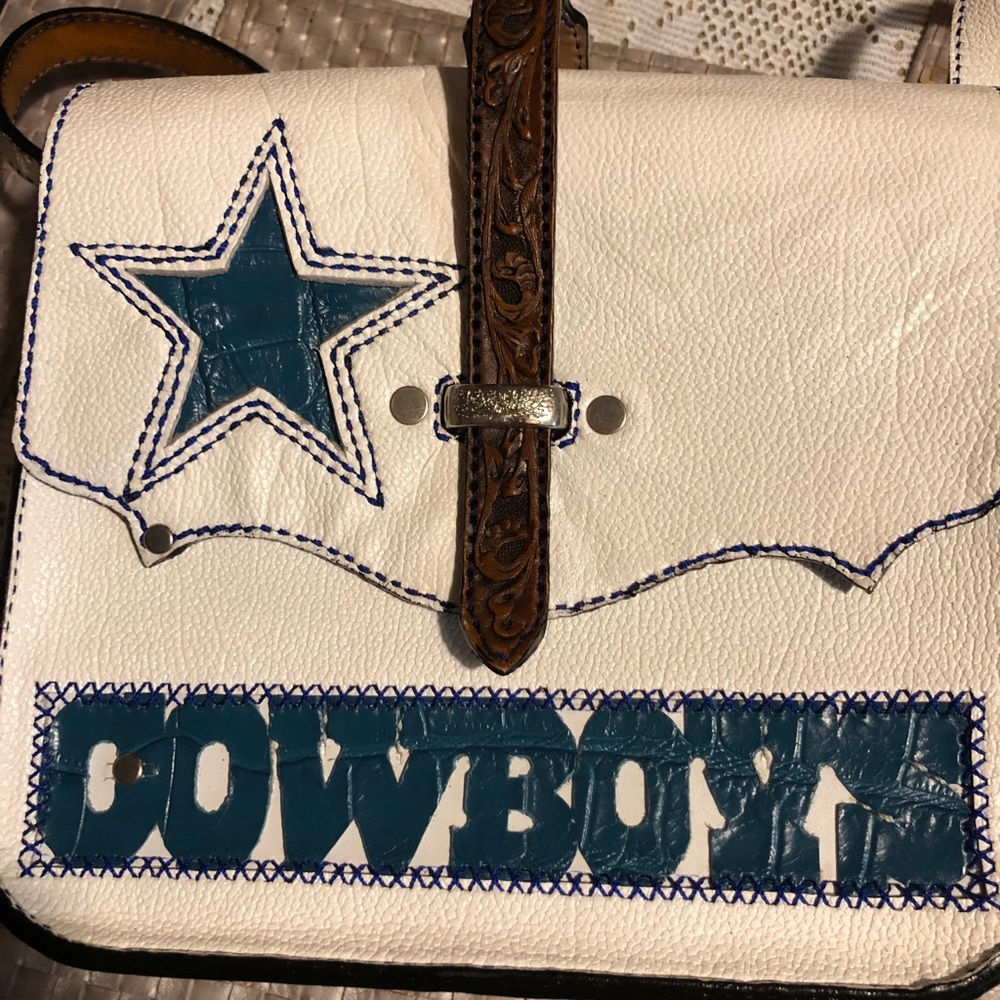 Handmade leather purse